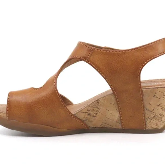 BUSSOLA -NORMA CUOIO - WOMENS SIZE 39 gently used - Picture 2 of 4